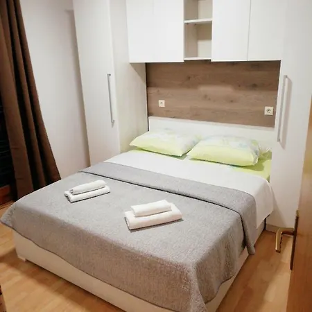 Apartment Apartmani Roko Drvenik (Split-Dalmatia)